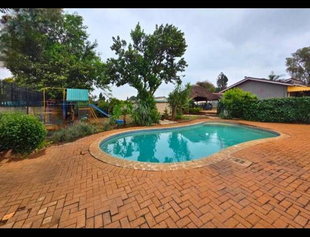 3 BEDROOM HOUSE FOR SALE IN GLEN MARAIS